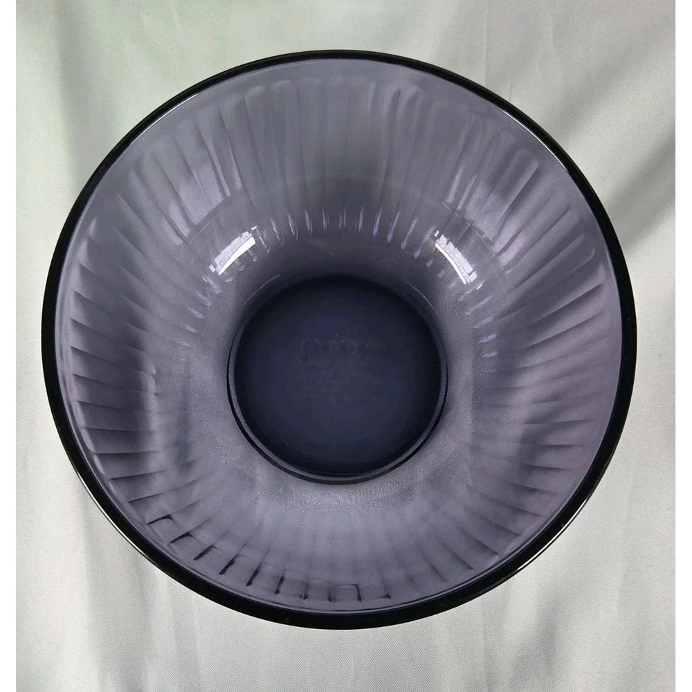Vintage Pyrex Ribbed Amethyst 10 Cup Mixing Bowl #7403-S